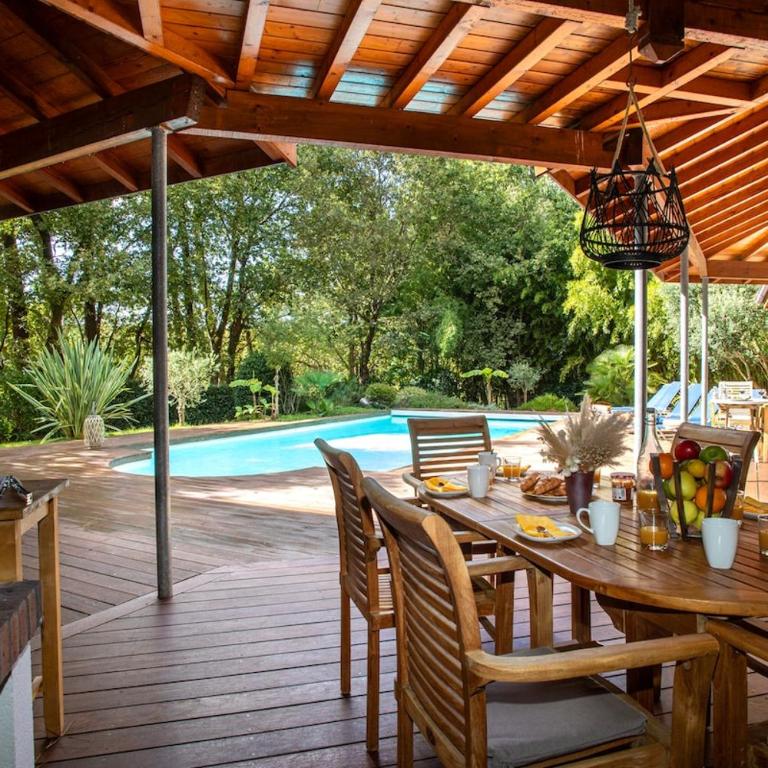 Demeure d'exception sur le Golf De Biscarrosse avec piscine chauffée - Maison 4 Chambres - 5