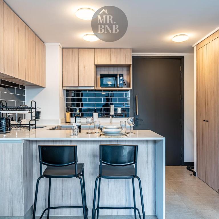 Capitan Orella Apartments by Mr BnB - One-Bedroom Apartment with Balcony - 5
