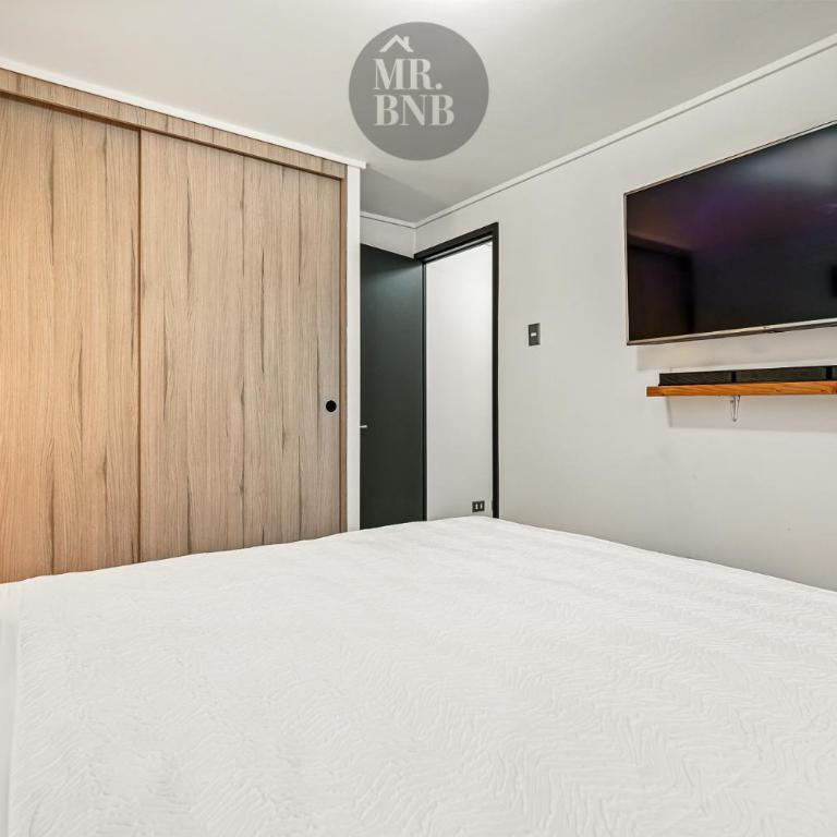 Capitan Orella Apartments by Mr BnB - One-Bedroom Apartment with Balcony - 9