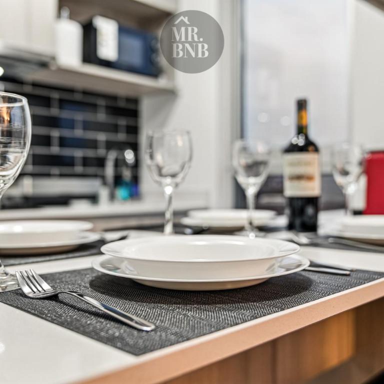 Capitan Orella Apartments by Mr BnB - One-Bedroom Apartment with Balcony - 14