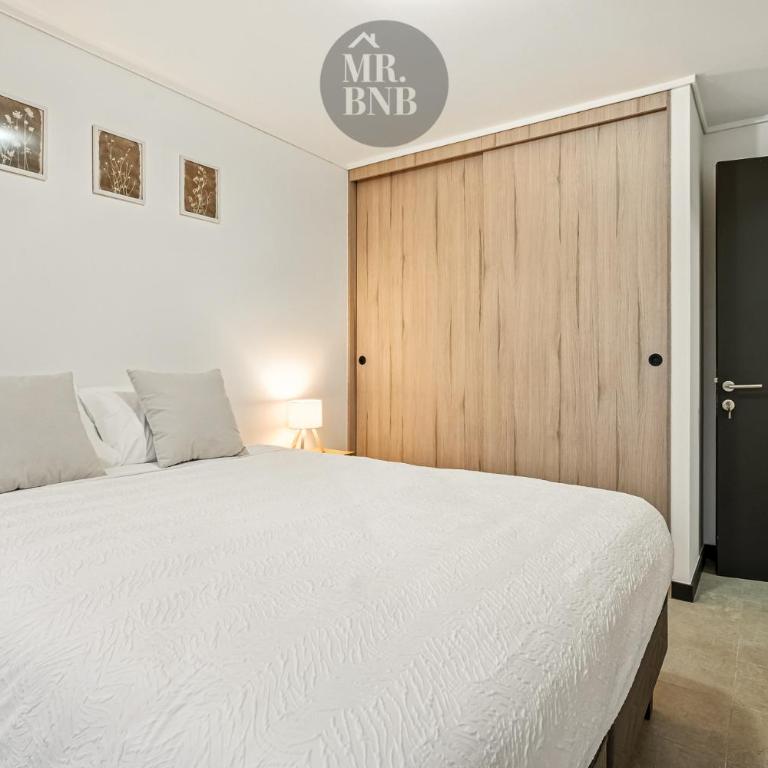 Capitan Orella Apartments by Mr BnB - One-Bedroom Apartment with Balcony - 15