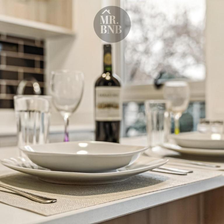 Capitan Orella Apartments by Mr BnB - One-Bedroom Apartment with Balcony - 16