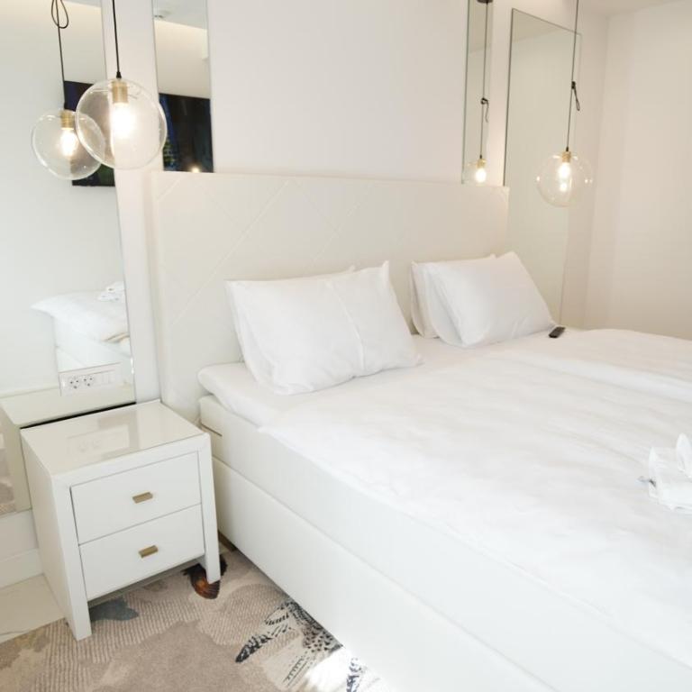 ConnectIN Apartments - Luxury Quadruple Room - 6