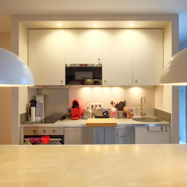 Beautiful And Bright Apartment Near Eiffel Tower - Appartement - 3