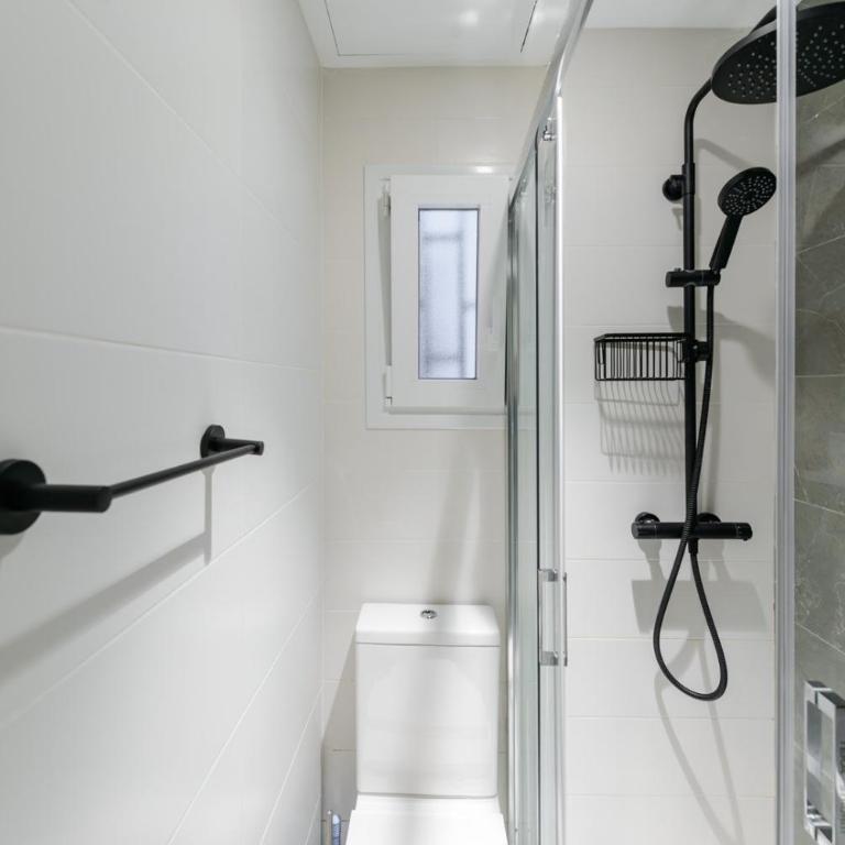 GuestReady - Lovely flat in the heart of Madrid - Two-Bedroom Apartment - 30