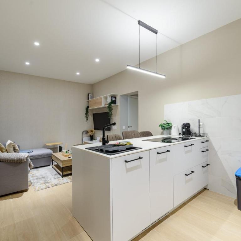 GuestReady - Lovely flat in the heart of Madrid - Two-Bedroom Apartment - 14