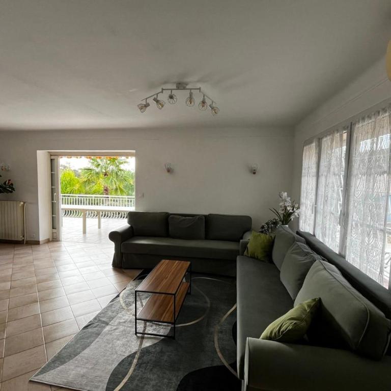 House with pool and stunning views in Fréjus - Vacation Home - 4