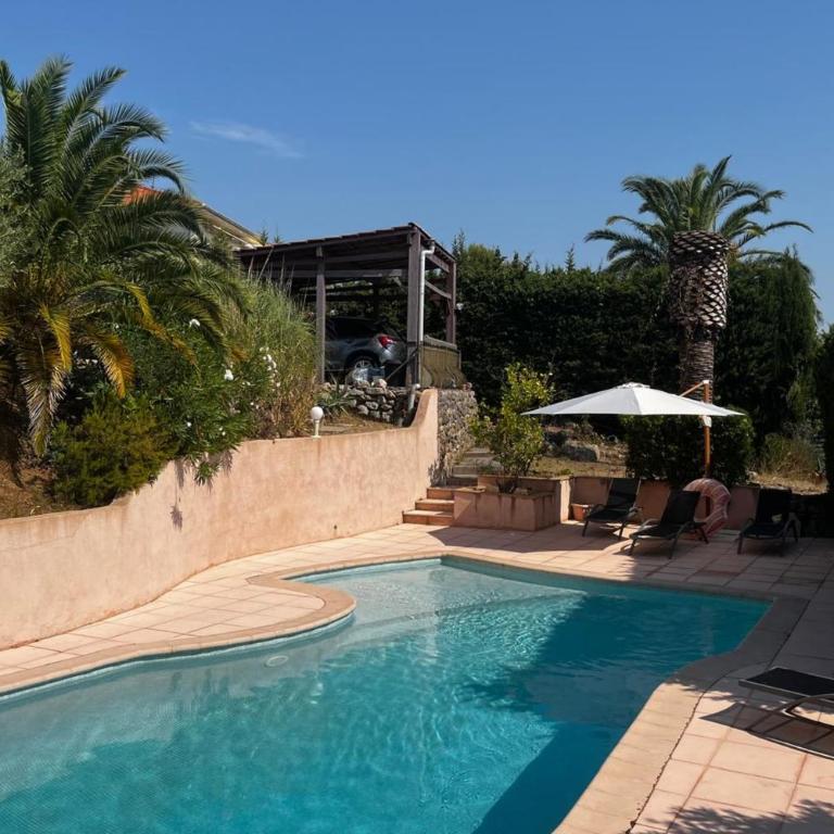 House with pool and stunning views in Fréjus - Vacation Home - 1