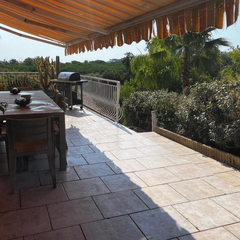 House with pool and stunning views in Fréjus - Vacation Home - 16