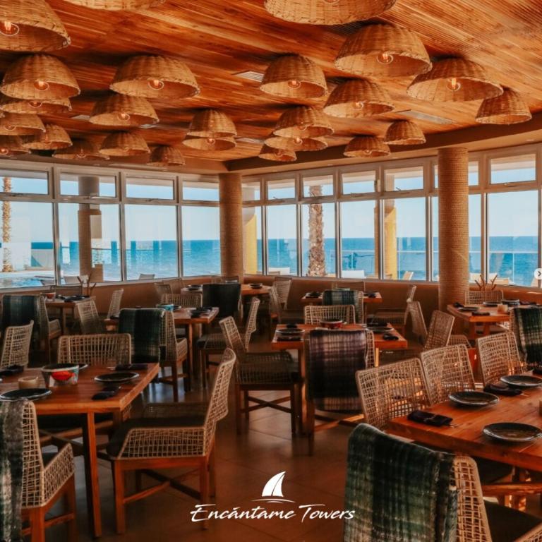 Luxury 2-Bed Condo At Encantame Towers - Two-Bedroom Apartment - Oceanfront - 31