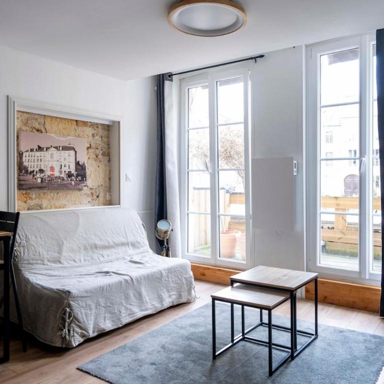 Appartement avec terrasse - place Saint-Sauveur - Caen - Appartement 2 Chambres - 8