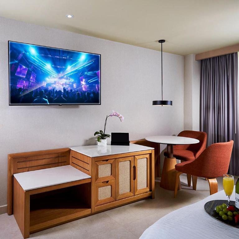 Hard Rock Hotel Cancun - All Inclusive - Deluxe Vista al Mar Doble - 3