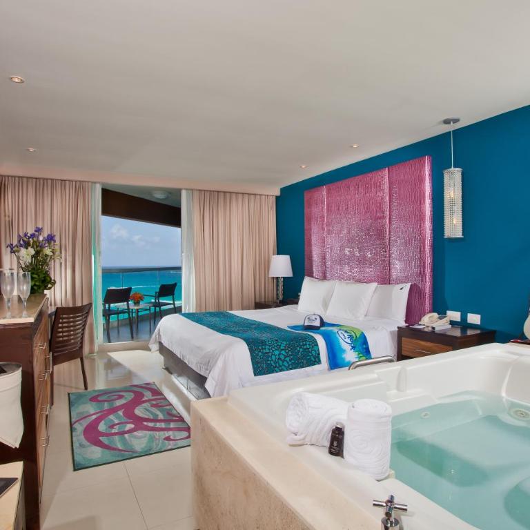 Hard Rock Hotel Cancun - All Inclusive - Habitación Deluxe Clásica con vistas al mar - 1 cama extragrande - 5