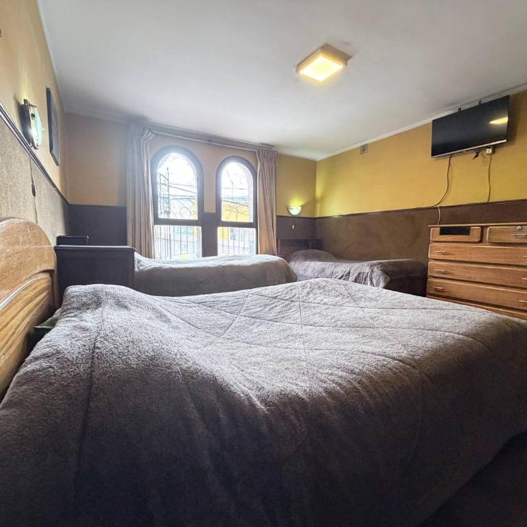 Hostal Tambo de Oro - Quadruple Room with Private Bathroom - 2