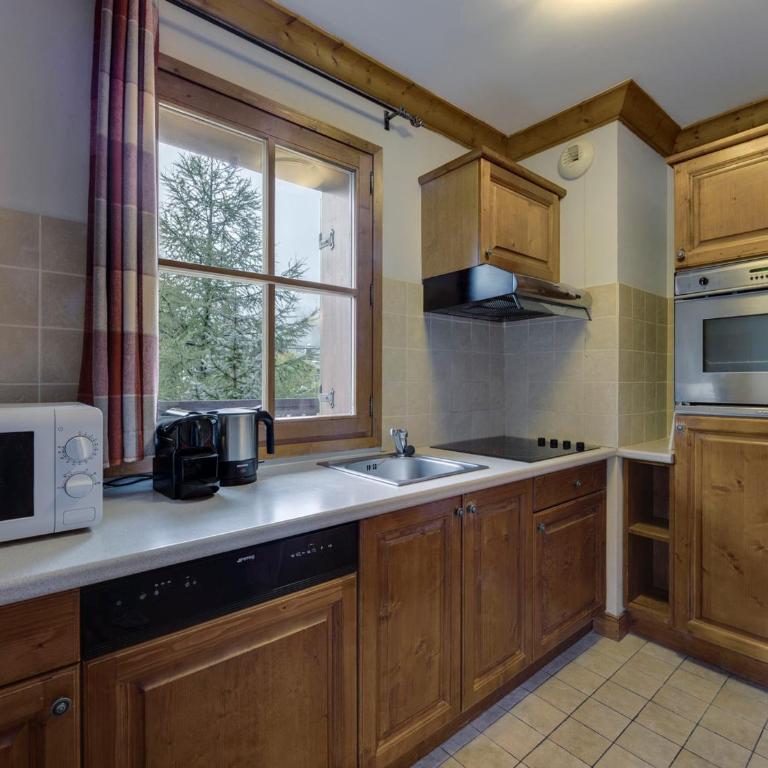 Appartement Arc 1950 Skis aux Pieds avec Piscines et Jacuzzi - Appartement 2 Chambres - 4