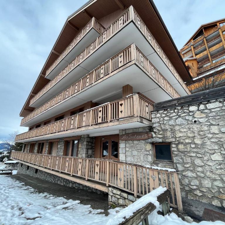 Appartement lumineux au centre de Méribel avec balcon et Wi-Fi - Appartement 2 Chambres - 10