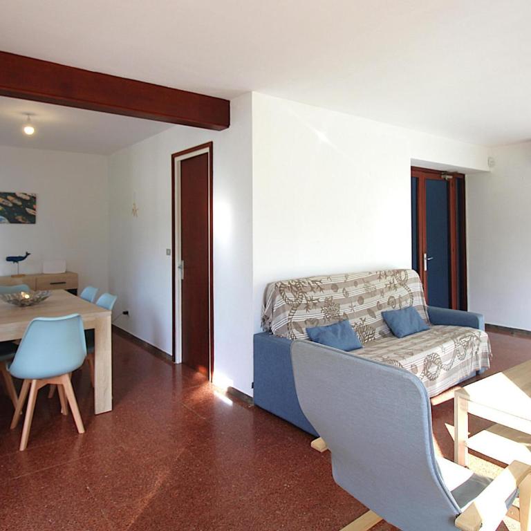 Casa con Jardín a 100m de la Playa de la Farella, Wifi y Garaje Privado - ES-228-175 - Casa - 28