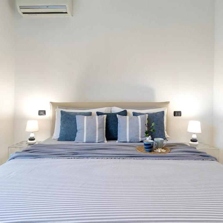 Casa Daneluzzi beachfront with terrace and garage - Two-Bedroom Apartment with Balcony - 18