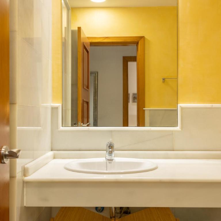Fuente de Plata, Apartment and patios, step-free, historical center - Apartamento Superior de 2 dormitorios - 25