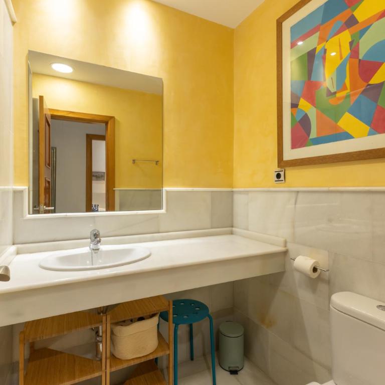Fuente de Plata, Apartment and patios, step-free, historical center - Apartamento Superior de 2 dormitorios - 24