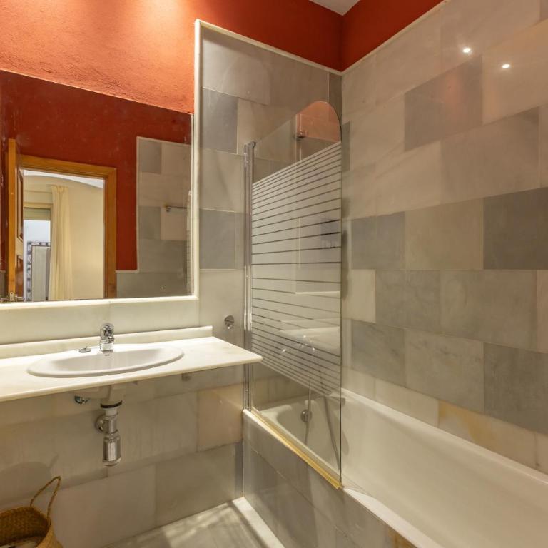 Fuente de Plata, Apartment and patios, step-free, historical center - Apartamento Superior de 2 dormitorios - 39