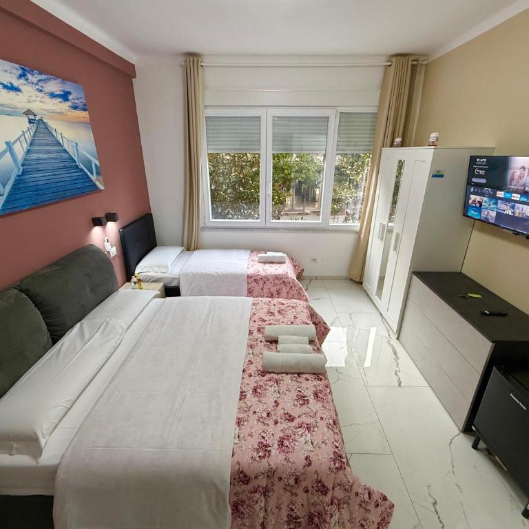 Desire guest House - Camera Tripla con Bagno Privato - 9