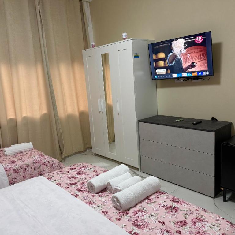 Desire guest House - Camera Tripla con Bagno Privato - 5