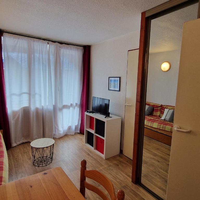 Studio avec balcon, wifi et animaux admis à Valfréjus - FR-1-561-2 - Studio - 1