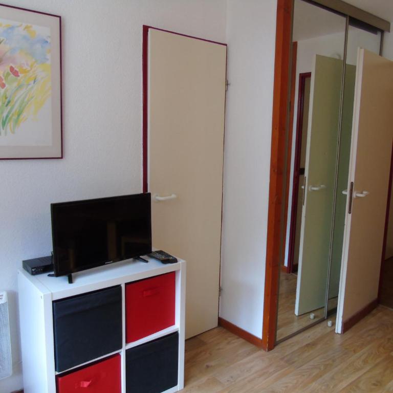 Studio avec balcon, wifi et animaux admis à Valfréjus - FR-1-561-2 - Studio - 4