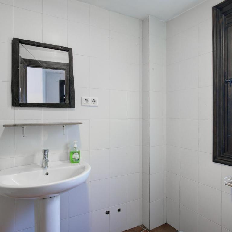 Bellavista Granada by ASH - Two-Bedroom Apartment with Terrace - 15