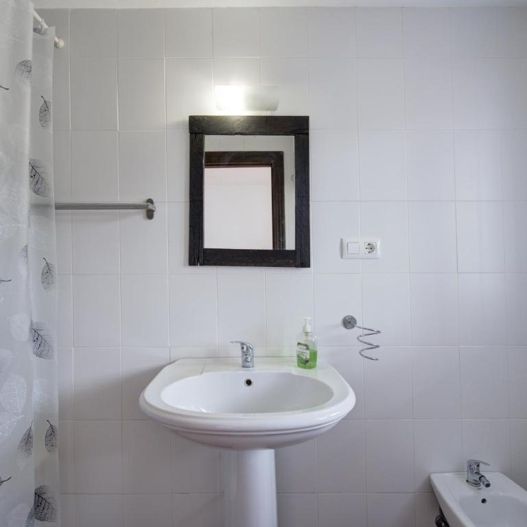 Bellavista Granada by ASH - Two-Bedroom Apartment with Terrace - 14