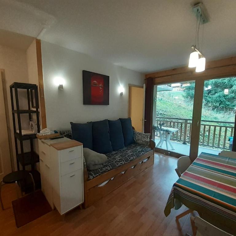Appartement 2P à Valfréjus, proche télécabine, cuisine équipée, balcon, animaux admis - FR-1-561-125 - Apartamento - 6