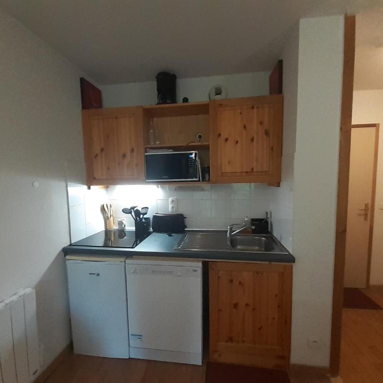 Appartement 2P à Valfréjus, proche télécabine, cuisine équipée, balcon, animaux admis - FR-1-561-125 - Apartamento - 9