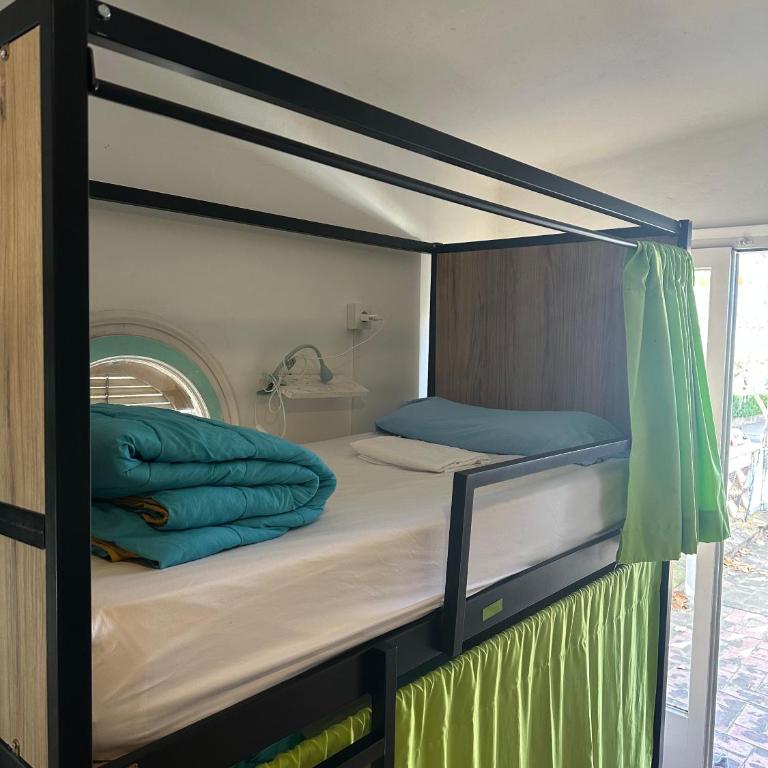 Can Cocollona - Cama en habitación compartida de 6 camas - 6