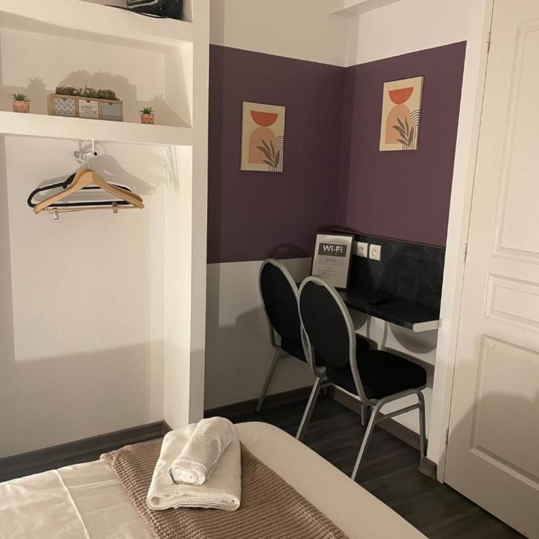 Le logis Katia - Chambre Double avec Salle de Bains Privative - 10