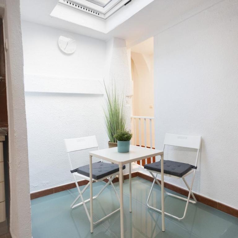 NT Cozy apartament in the heart of Malaga - One-Bedroom Apartment - 2