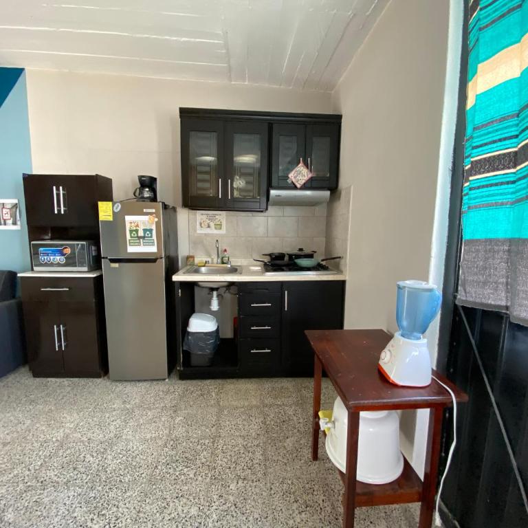Casa Magro depto para 6 - Habitación Familiar con balcón - 12