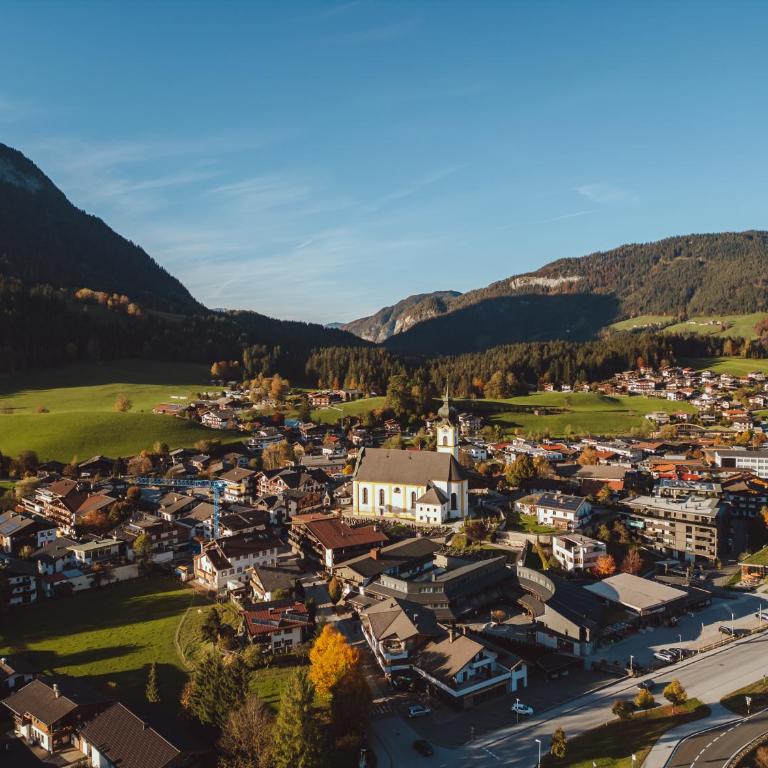 Gruber Alpin Living - Ferienhaus mit Dusche - 25