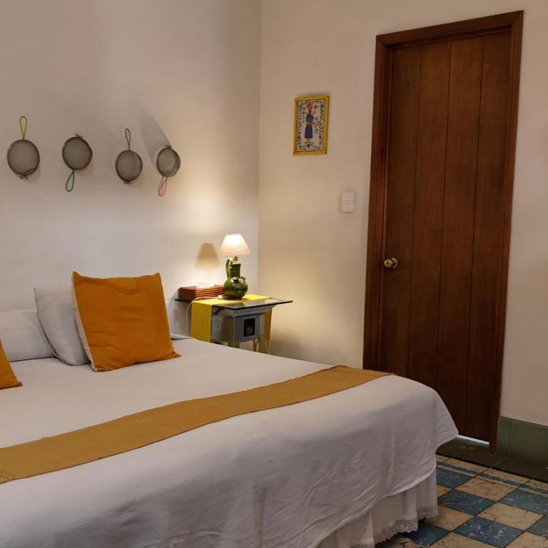 El Diablo y la Sandia B&B - Habitación con cama extragrande. - 9