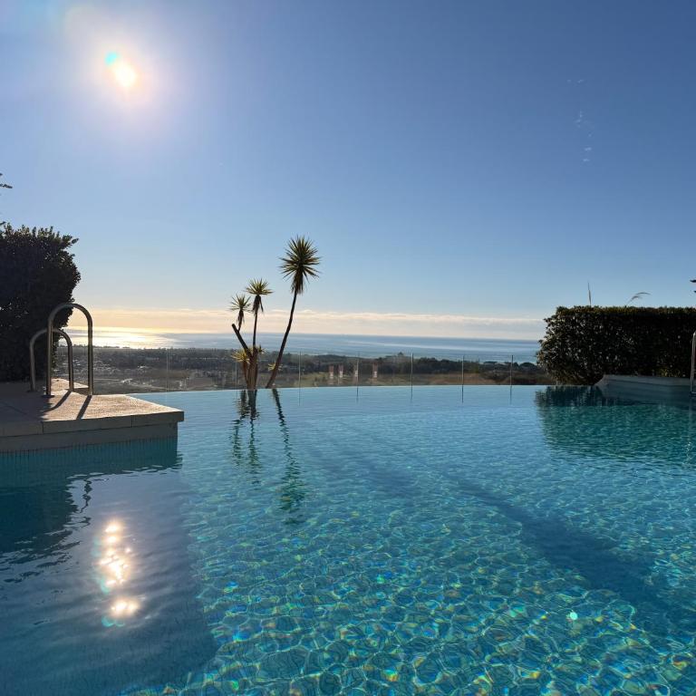 Benahavis Holidays - Apartamento Deluxe de 2 dormitorios con vistas al jardín - 51