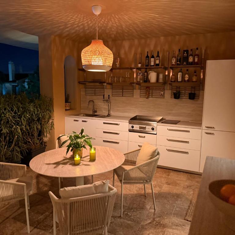 Benahavis Holidays - Apartamento Deluxe de 2 dormitorios con vistas al jardín - 36
