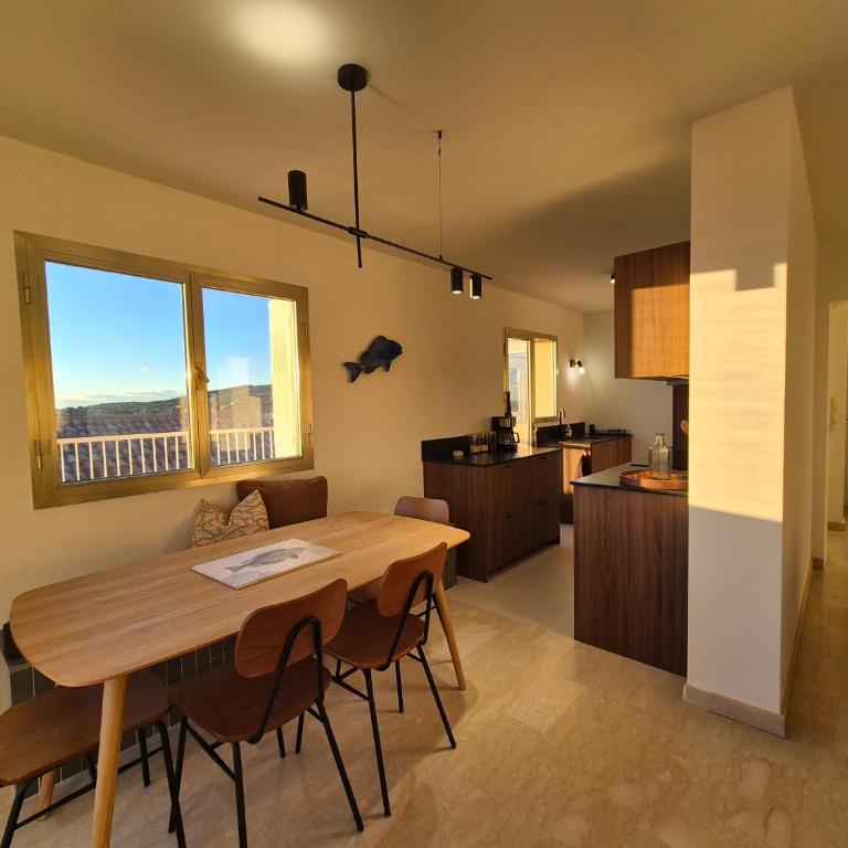 superbe T3 refait à neuf, vue mer panoramique, place de parking - Two-Bedroom Apartment - 6