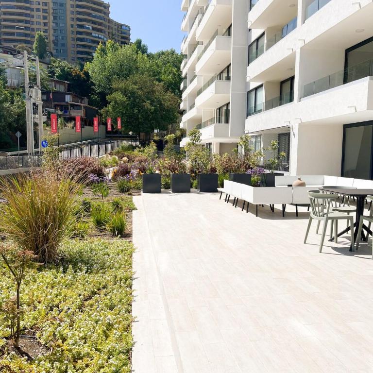 Departamento con Estacionamiento, Agua Santa Recreo Alto - Two-Bedroom Apartment - 79