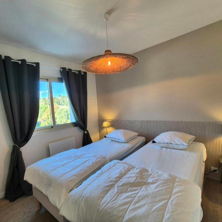 superbe T3 refait à neuf, vue mer panoramique, place de parking - Two-Bedroom Apartment - 7