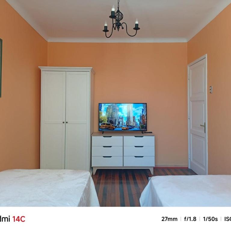 Casa patrimonial completamente renovada a minutos del centro - One-Bedroom House - 18