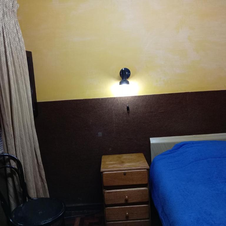 Hostal Tambo de Oro - Single Room with Shared Bathroom - 1