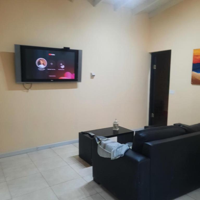 Verde amanecer - Four-Bedroom House - 15