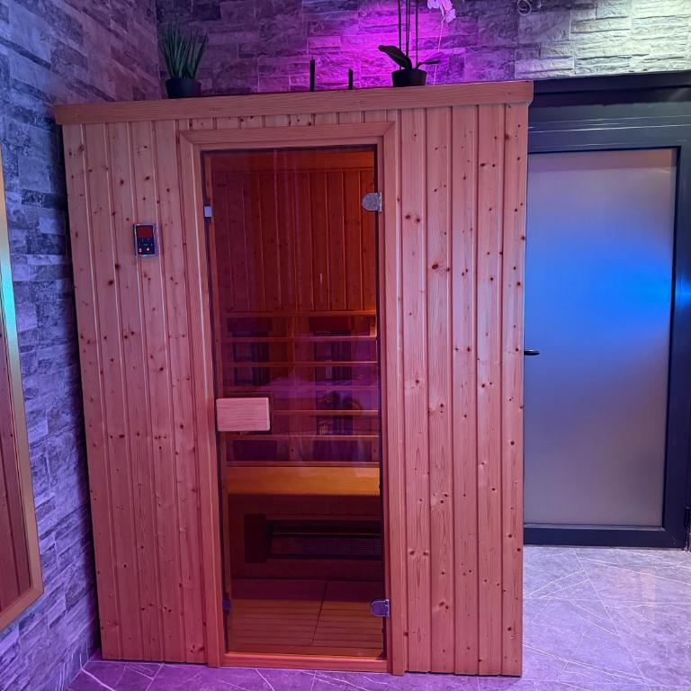 Dubai Spa Apartment #1 - Jacuzzi & Sauna Free Parking - Apartman sa 1 Spavaćom Sobom - 8