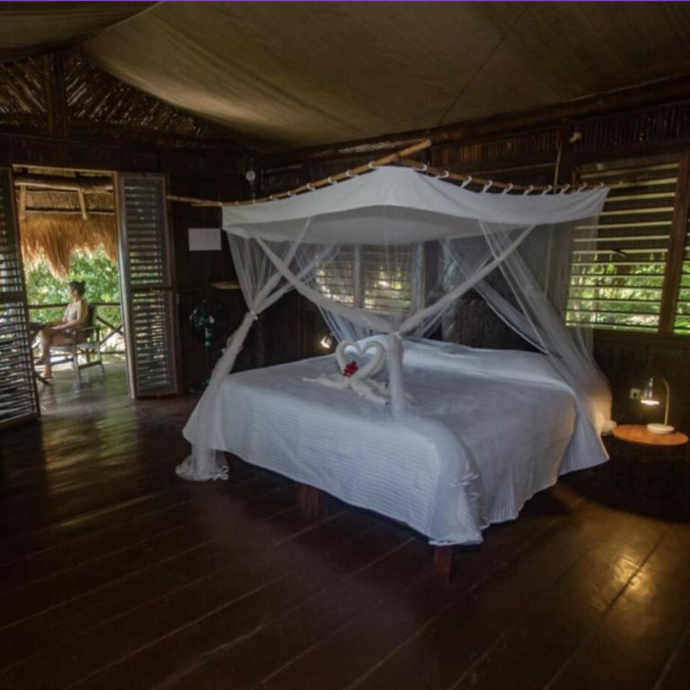 Villas Eco-Románticas Kúuch Ka´anil - Bungalow - Frente al agua - 3
