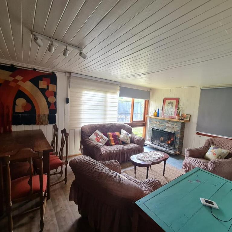Tu Casa familiar ideal, centrica en Lican Ray - Three-Bedroom House - 1